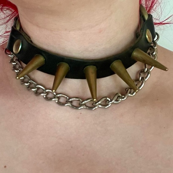 Jewelry - Bronze and silver black leather choker collar